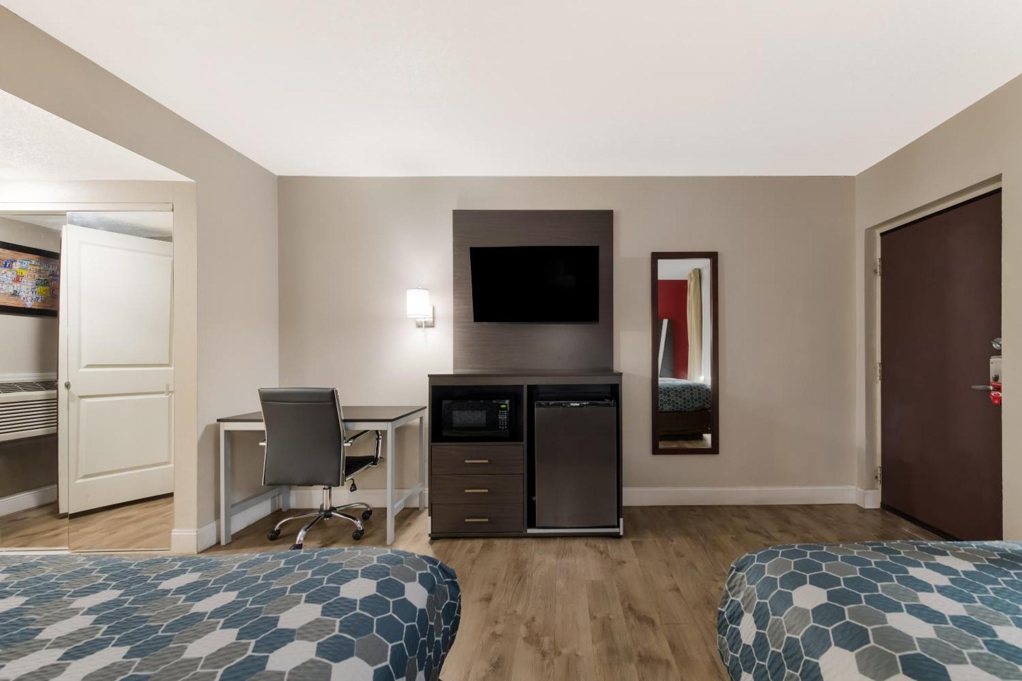 Econo Lodge Inn & Suites On The River Gatlinburg Ngoại thất bức ảnh