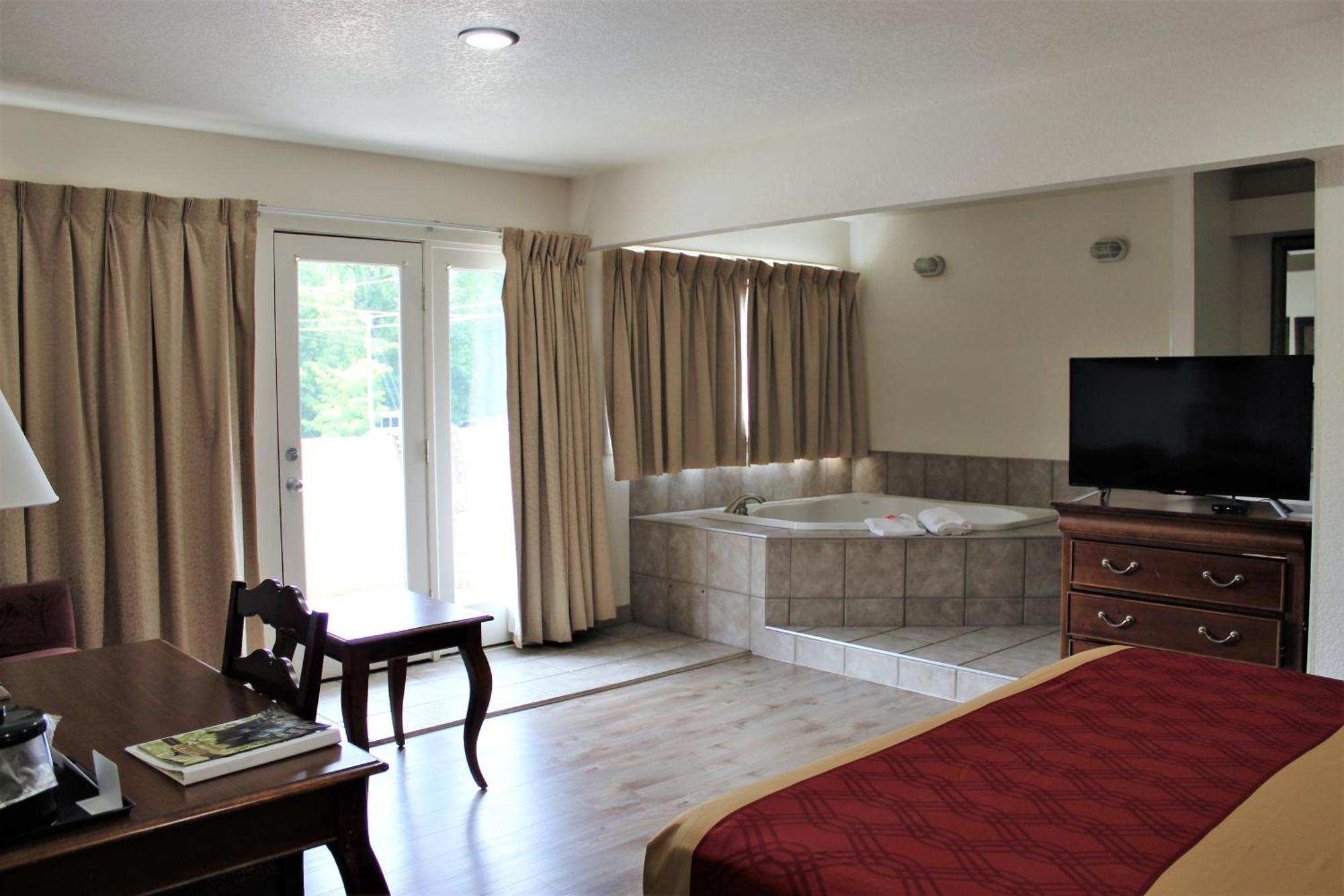 Econo Lodge Inn & Suites On The River Gatlinburg Ngoại thất bức ảnh